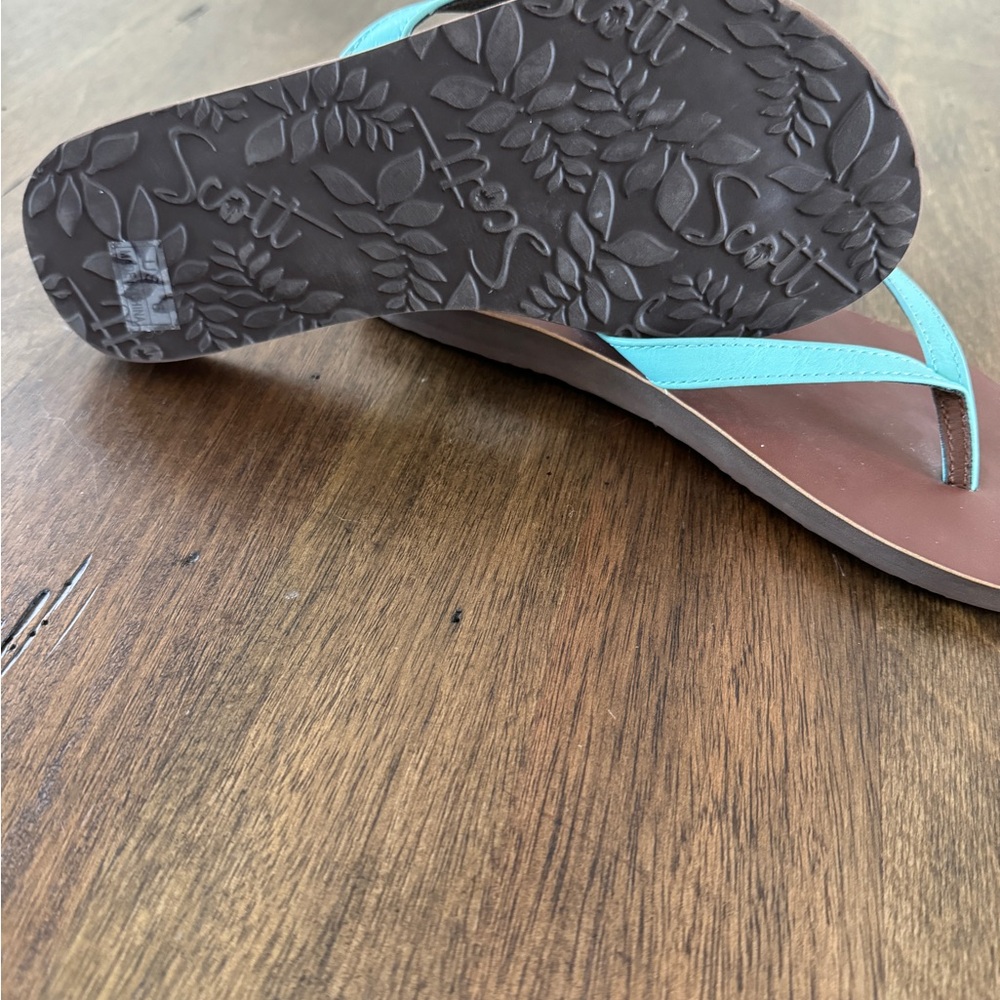 Scott Sandals - Picture 2 of 2